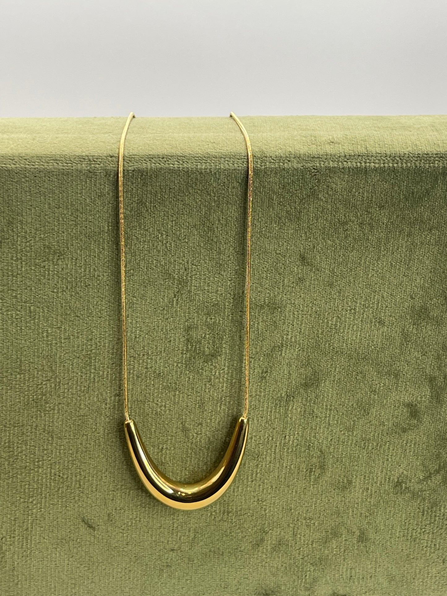 Collana MOON