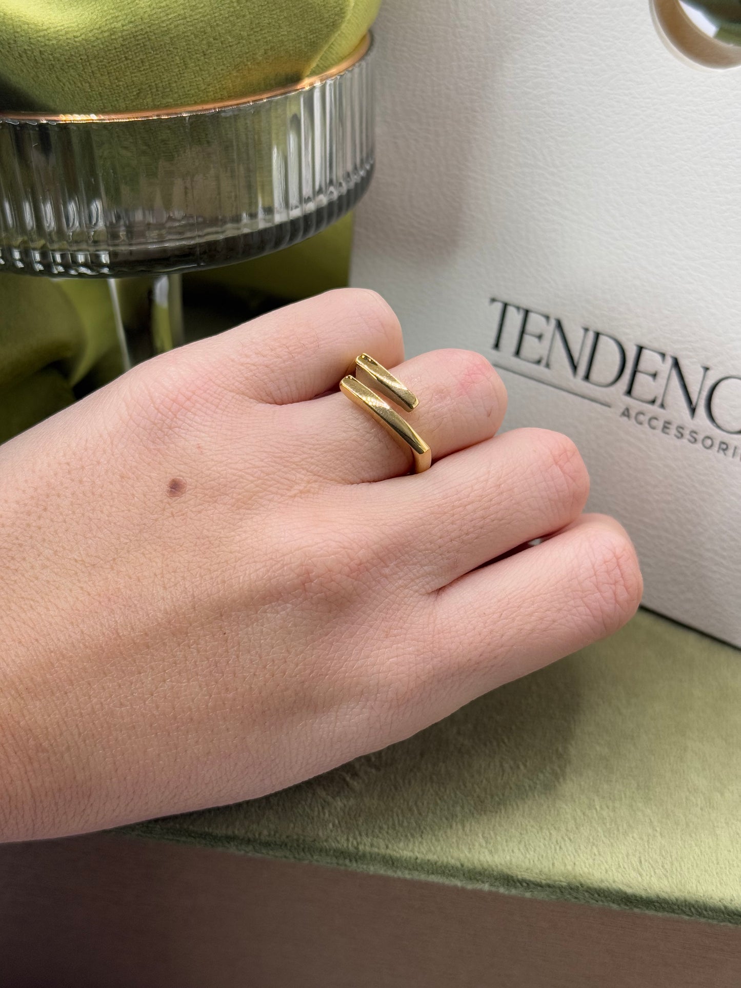 Anello DAFNE
