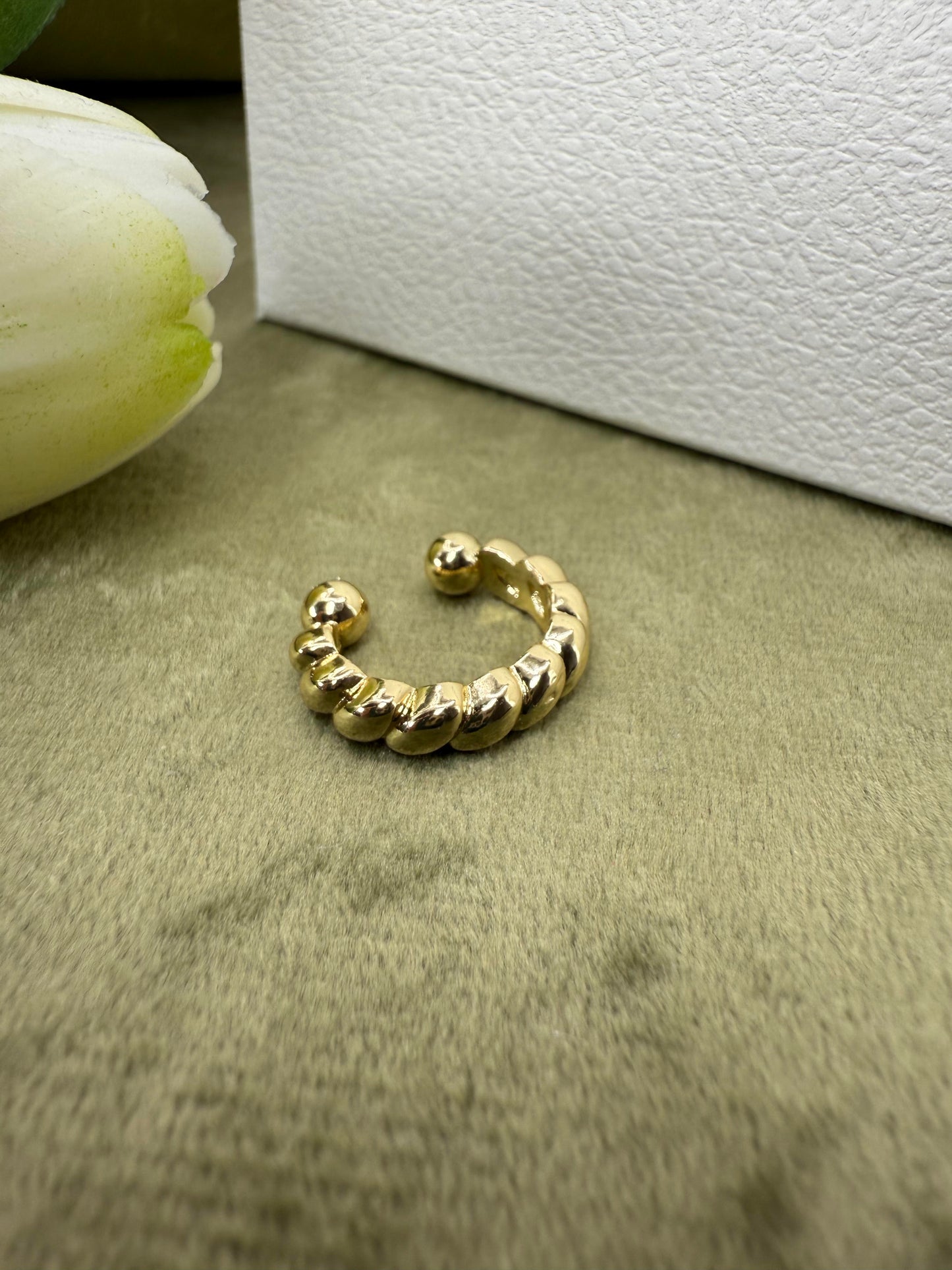 Ear cuff TORCION
