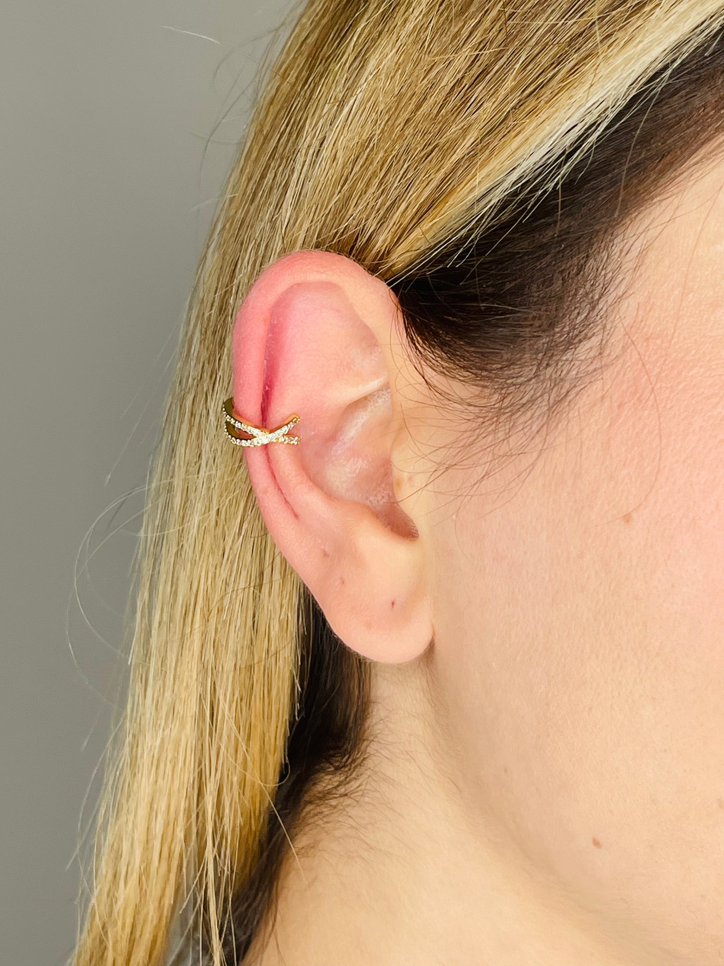 Ear cuff "INCROCIO"
