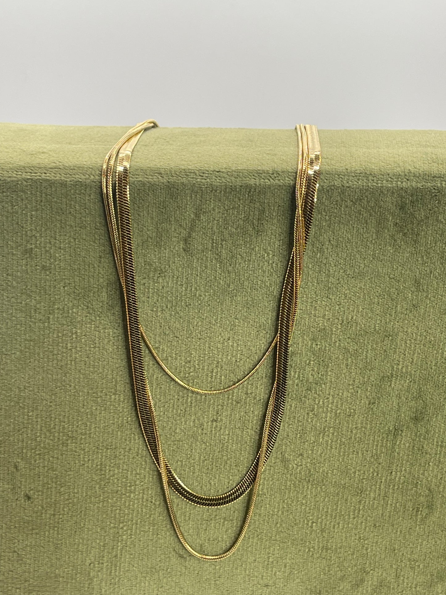 collana multifilo colore oro